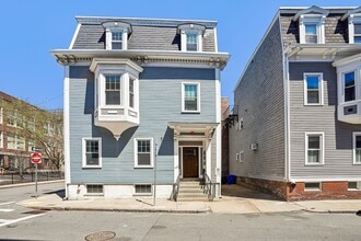 Building Photo - 143 High St