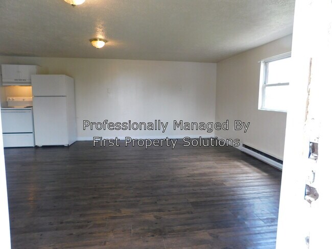Building Photo - 345 Prosperity Rd