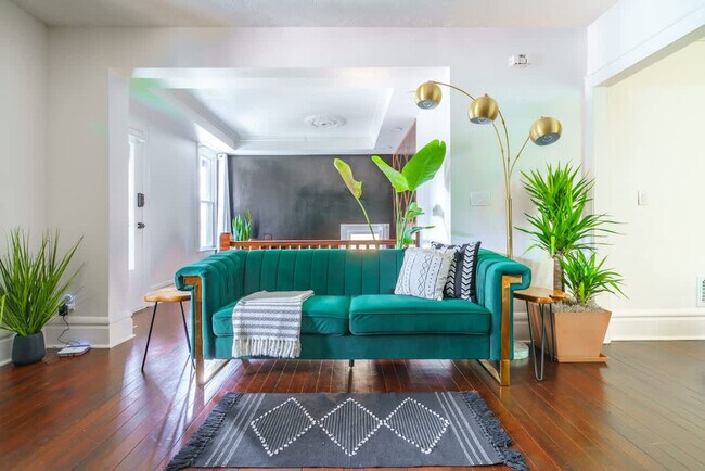 Foto del edificio - 33-33 Lundy St