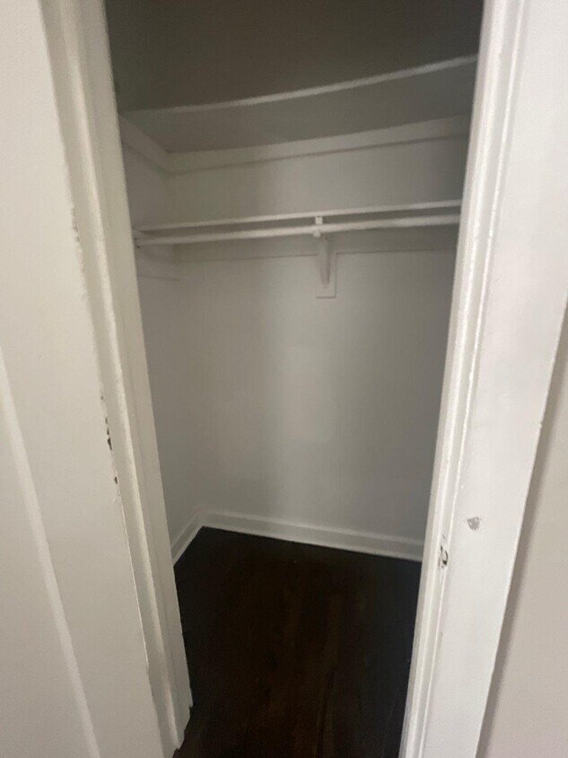 Primary Photo - 1 bedroom in Chicago IL 60621