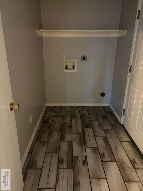 Building Photo - 2035 Baja Cir