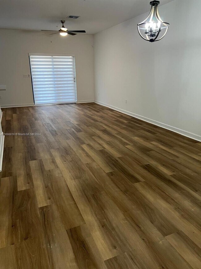 Building Photo - 256 SW 159th Ter