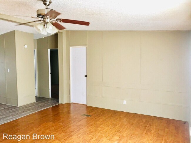 Building Photo - 3 br, 2 bath House - 12310 Loganberry Drive
