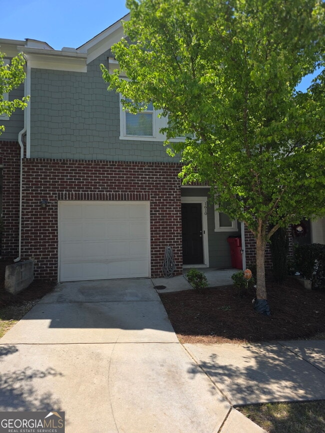 Building Photo - 1610 Larkspur Trl