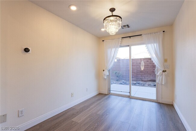 Foto del edificio - 10417 Badger Ravine St