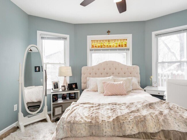 Foto del edificio - 726 Quincy St NE