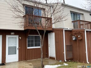 Building Photo - 330 Short Beach Rd