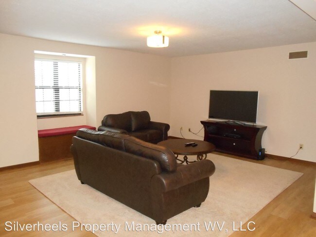 Building Photo - 2 br, 1.5 bath House - 508 1/2 55th Street