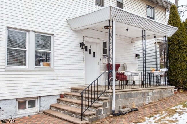 Building Photo - 106 Sadler Rd