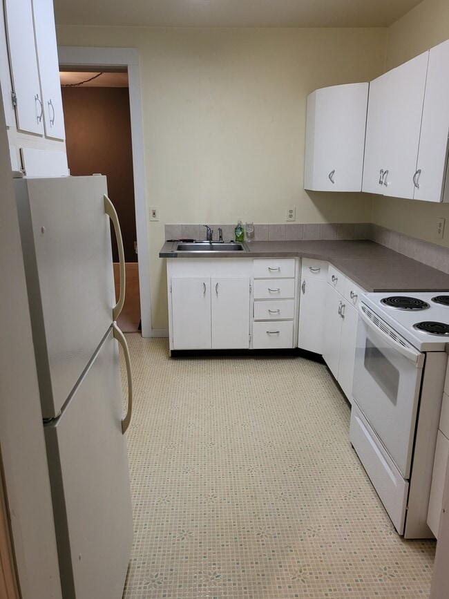Foto del edificio - 616 Laurel Dr