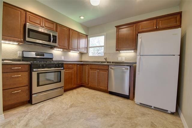 Foto del edificio - 505 Roberts St