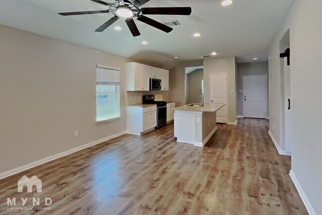 Foto del edificio - 338 N Shore Trail