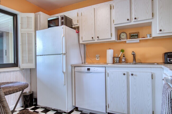 Building Photo - 4254 Deste Ct
