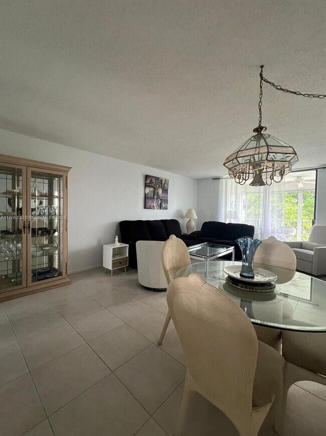 Foto del edificio - 7350 NW 18th St