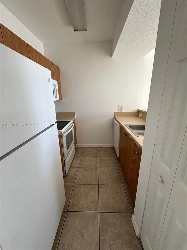 Foto del edificio - 119 SW 6th Ave