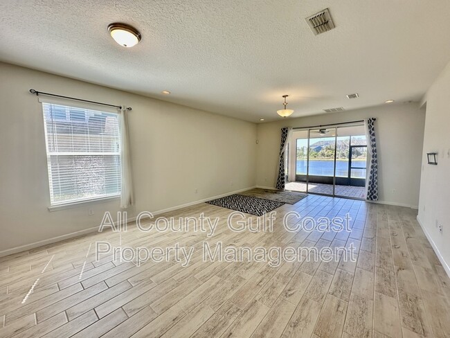 Foto del edificio - 5308 Applegate Ct