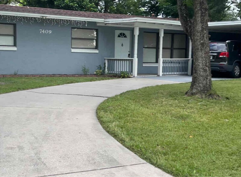 Primary Photo - 7409 Brockbank Dr