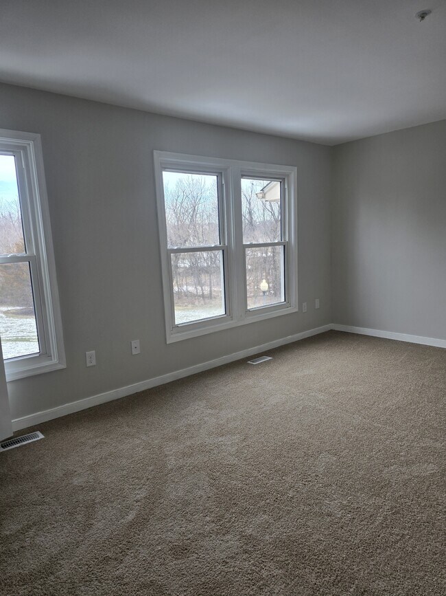 Building Photo - 9 Warthens Way