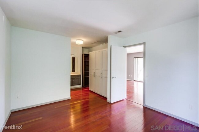 Foto del edificio - 1 br, 1 bath Condo - 11161 Camino Ruiz