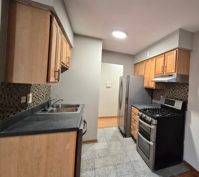 Foto del edificio - 6316 N Paulina St