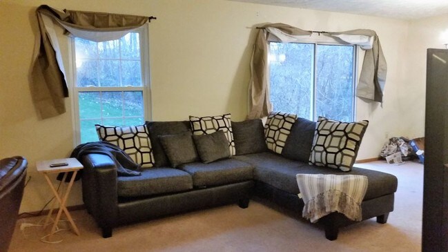 Foto del edificio - 2105 Timberglen Dr