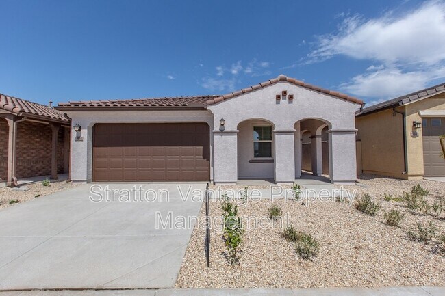 Building Photo - 9844 E Tupelo Ave