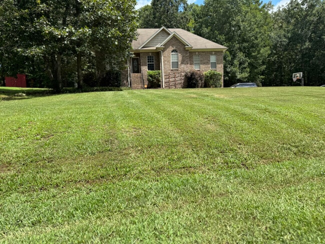 Building Photo - 996 George Crowe Rd