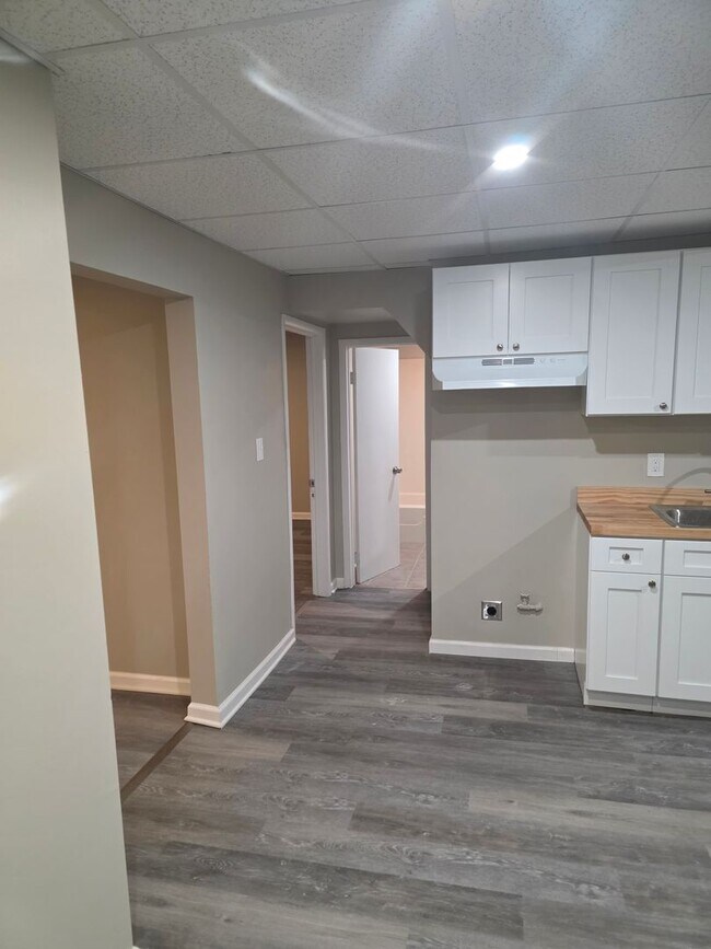 Building Photo - Baughman Ave