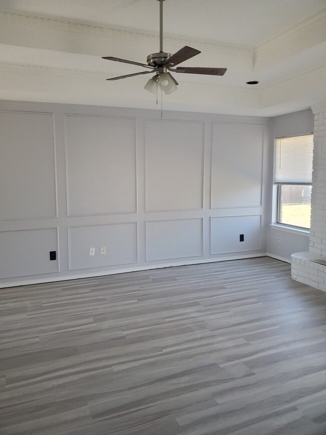 Foto del edificio - 1005 Packard Dr