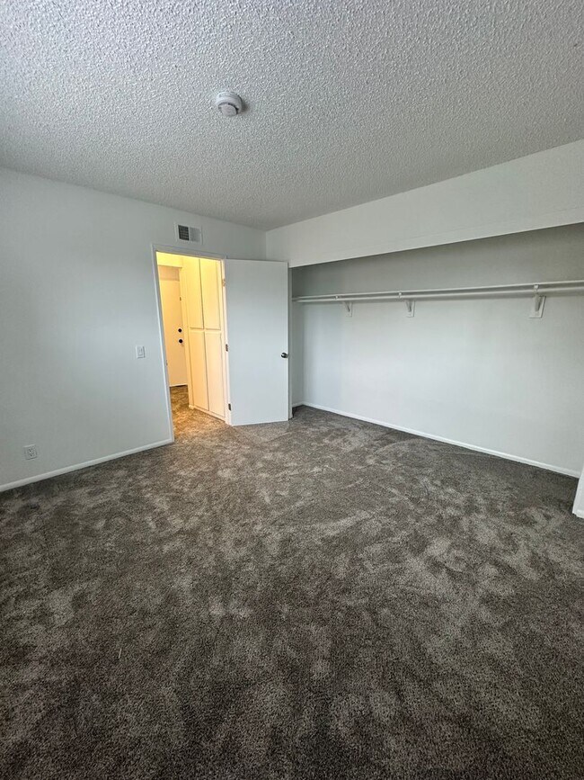 Foto del edificio - # B - BUILDING ON NORTH CANAL STREET