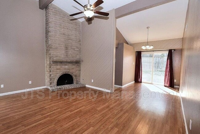 Building Photo - 1326 Oak Terrace Ct