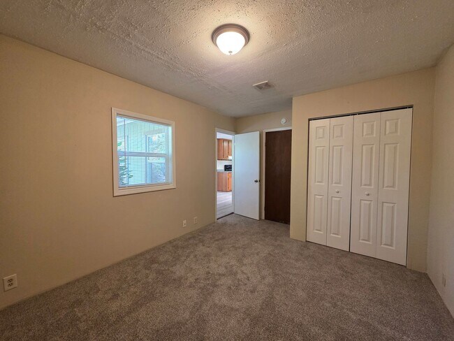 Foto del edificio - Charming 3 bedroom 2 bath