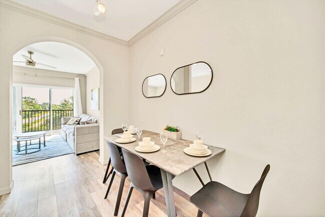 Foto del edificio - 14200 Avalon Rd