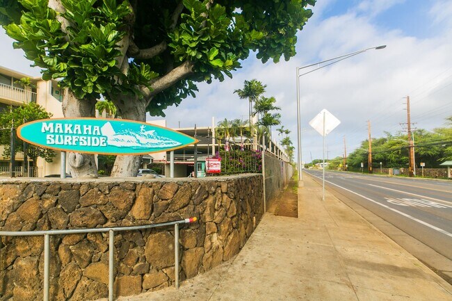 Foto del edificio - 85-175-175 Farrington Hwy