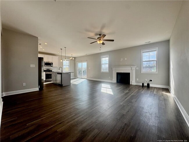 Building Photo - 15 Jones Crk Ln