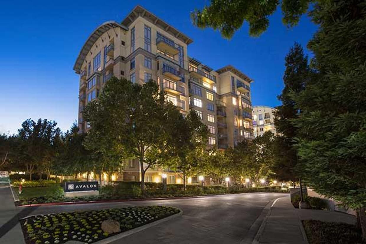 Foto principal - 2400 W El Camino Real