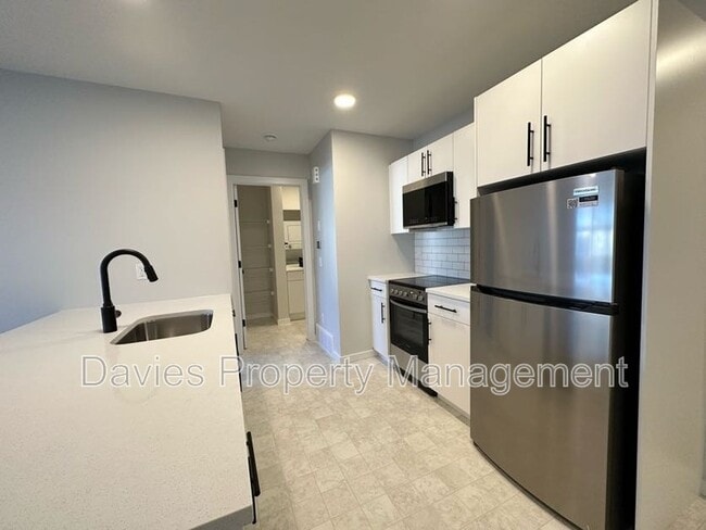 Building Photo - 20736-20724 24 Ave NW