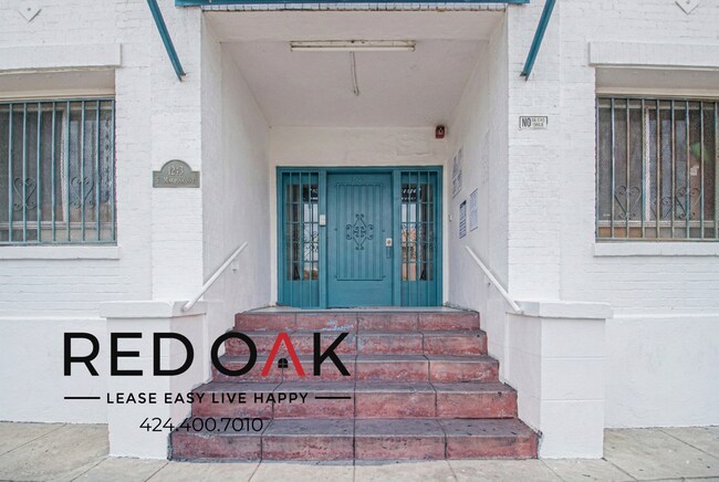 Building Photo - 1243 S Mariposa Ave