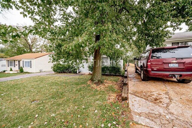 Building Photo - 3522 High Dr