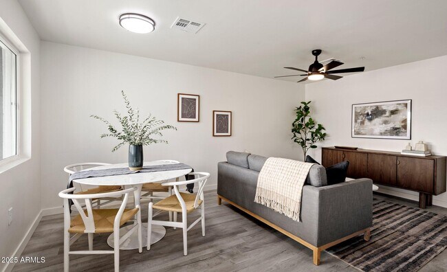 Foto del edificio - 3114 N 68th St