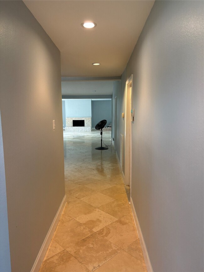 Building Photo - 11703 Triola Ln