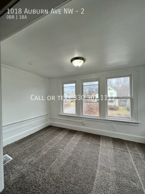 Building Photo - One bedroom second level apartment for ren...
