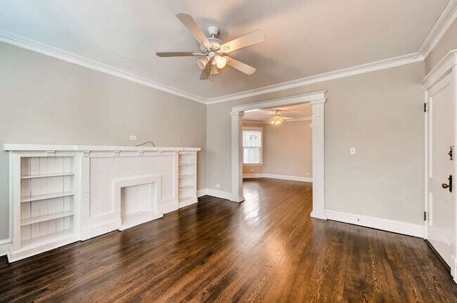 Foto del edificio - 2618 W Argyle St