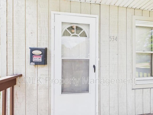 Foto del edificio - 534 Gage St
