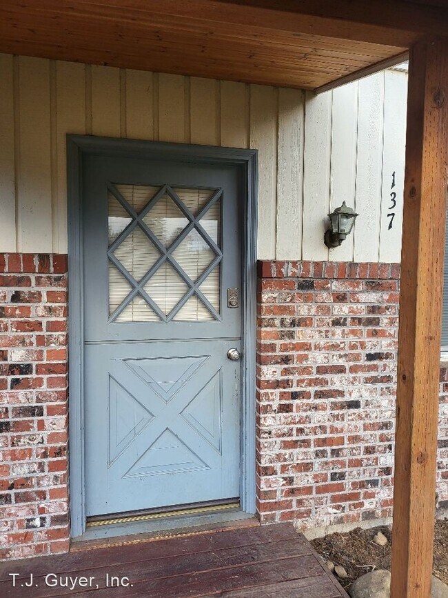 Building Photo - 2 br, 1 bath House - 137 Baker Dr.
