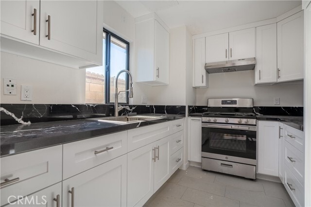 Foto del edificio - 38478 Larkin Ave
