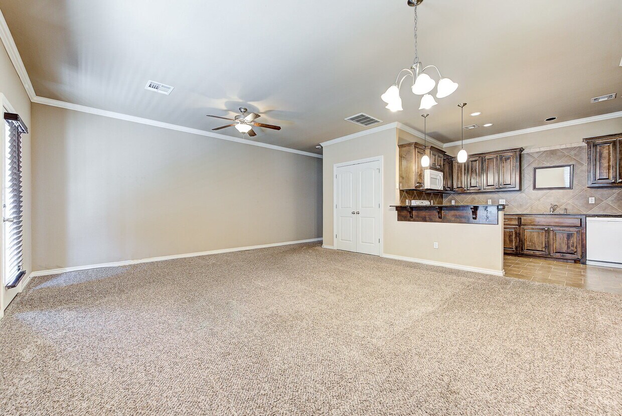 Photo - 2113 Houston Ave (Norman, OK)