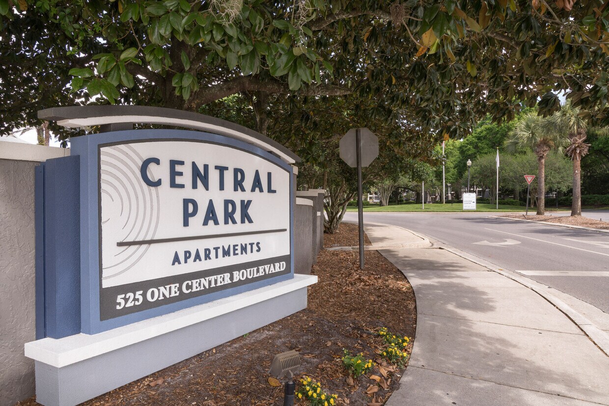 Central Park Apartments 525 One Center Blvd Altamonte Springs, FL