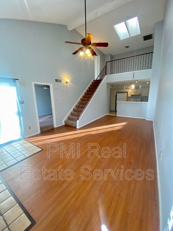 Building Photo - 1717 E Union Hills Dr