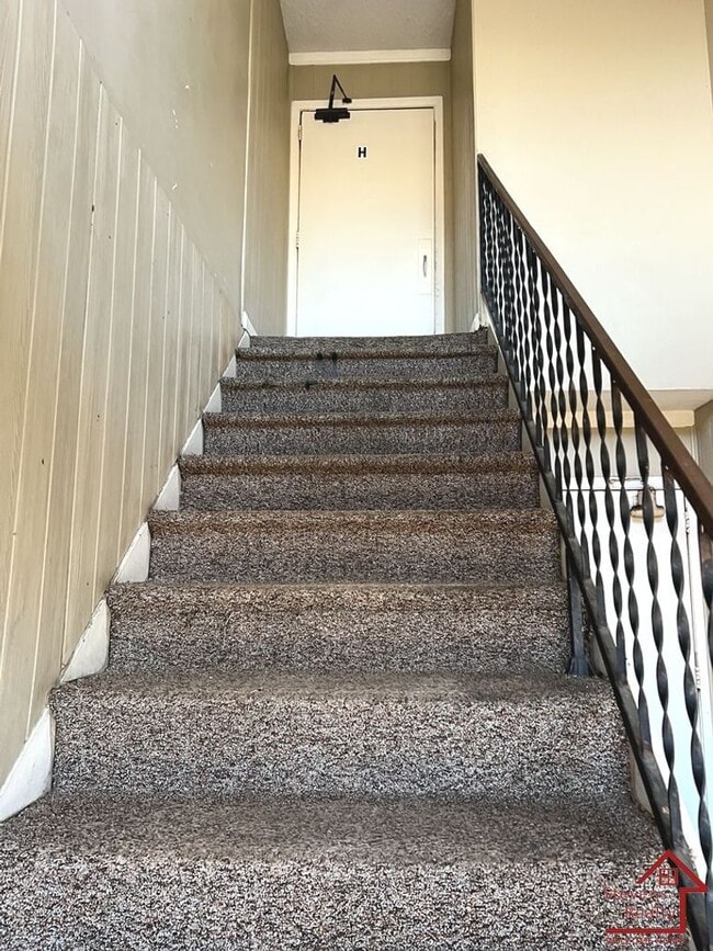 Foto del edificio - 441 Harding Pl